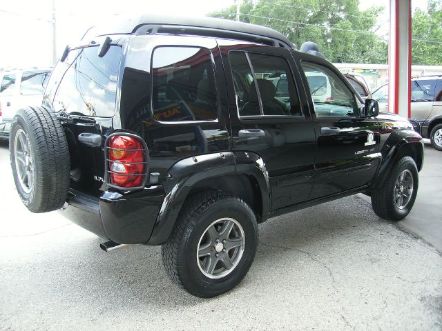 Jeep Liberty 2003 photo 1