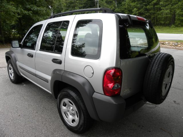 Jeep Liberty 2003 photo 1