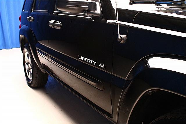 Jeep Liberty 2003 photo 45