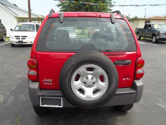 Jeep Liberty 2003 photo 2