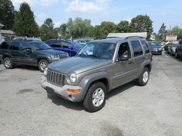 Jeep Liberty 2003 photo 1