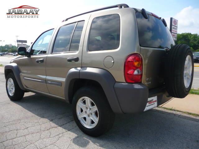 Jeep Liberty 2003 photo 4