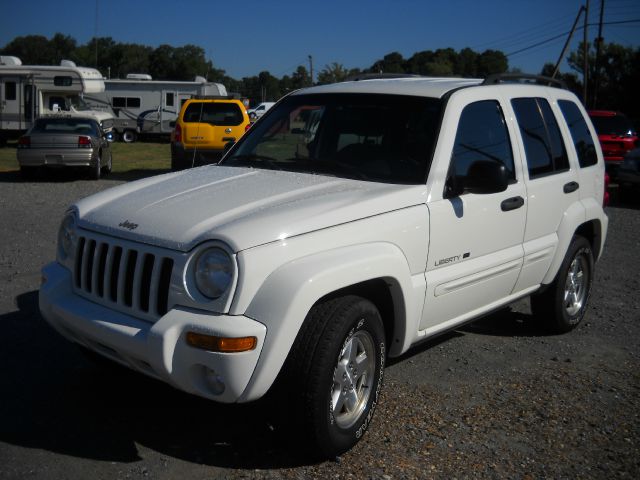 Jeep Liberty 2003 photo 2