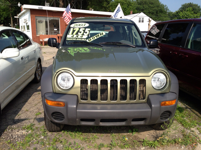 Jeep Liberty 2003 photo 2