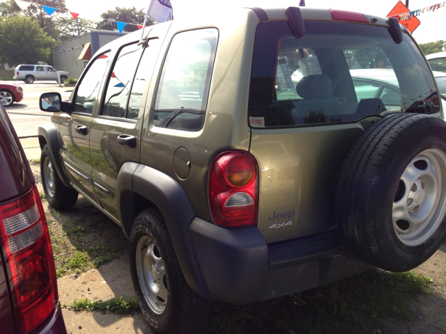 Jeep Liberty 2003 photo 3