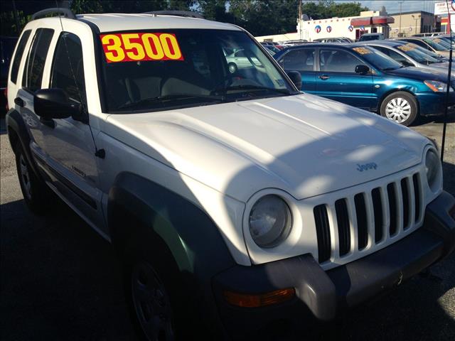 Jeep Liberty 2003 photo 3