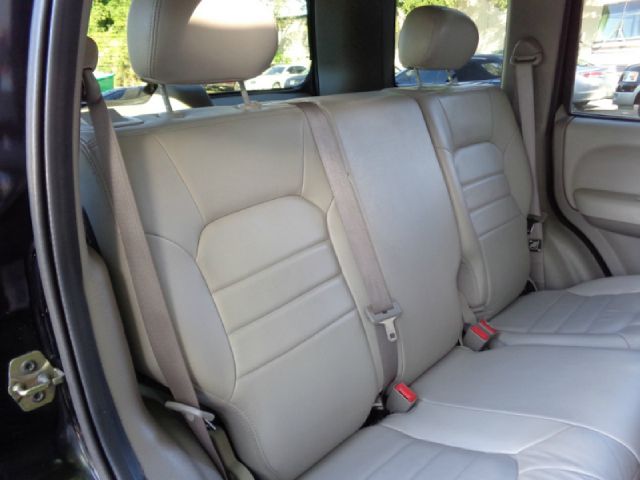 Jeep Liberty Lariat Crew Cab 2WD Super Duty SUV