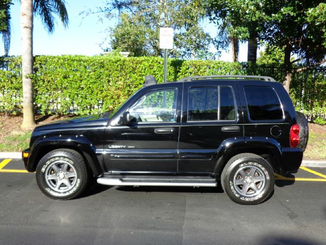 Jeep Liberty 2003 photo 1