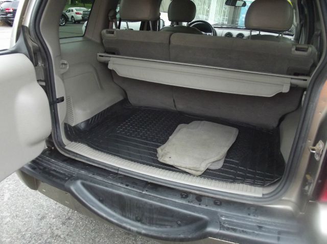 Jeep Liberty 2003 photo 1