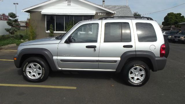 Jeep Liberty 2003 photo 1