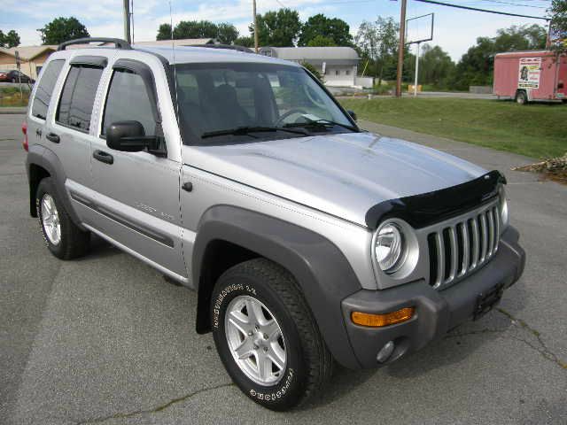 Jeep Liberty 2003 photo 1