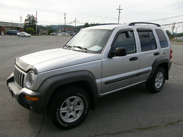Jeep Liberty 2003 photo 4