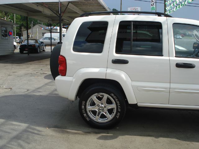 Jeep Liberty 2003 photo 1