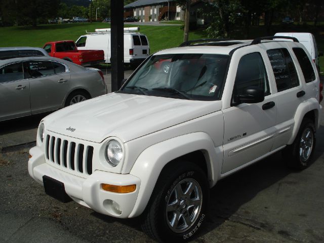 Jeep Liberty 2003 photo 4