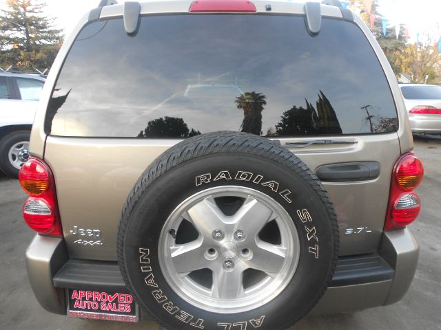 Jeep Liberty Super SUV