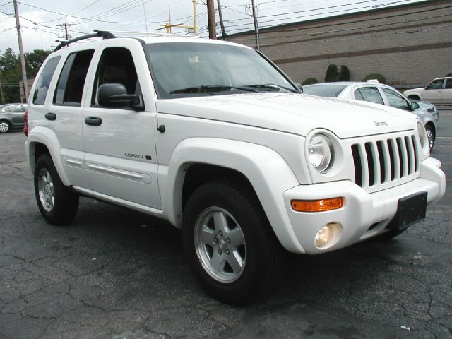 Jeep Liberty 2003 photo 4