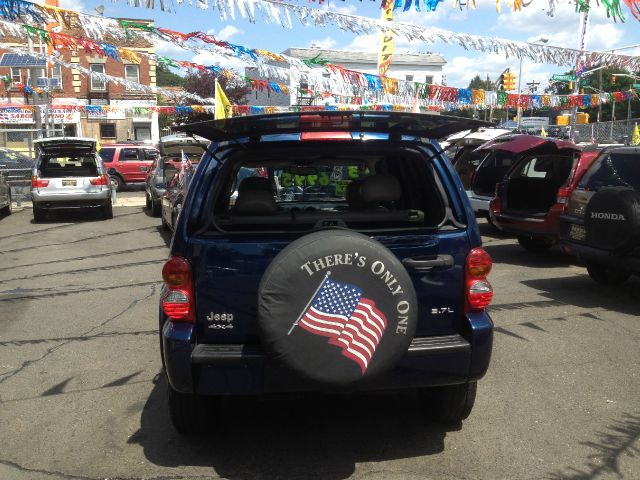 Jeep Liberty 2003 photo 3