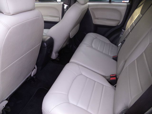 Jeep Liberty 2003 photo 3