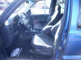 Jeep Liberty 2004 photo 1