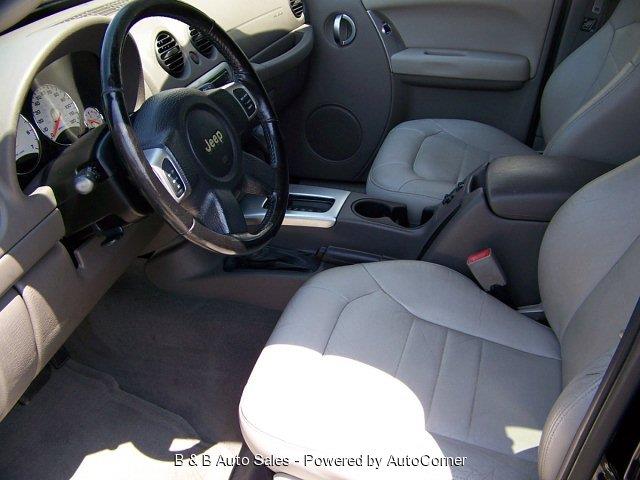 Jeep Liberty Unknown SUV