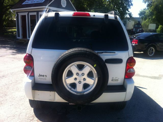 Jeep Liberty 2004 photo 1