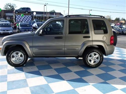 Jeep Liberty 2004 photo 2