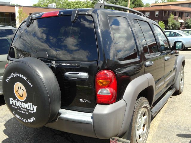Jeep Liberty 2004 photo 1