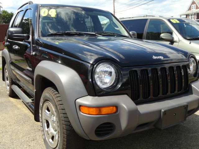 Jeep Liberty 2004 photo 4