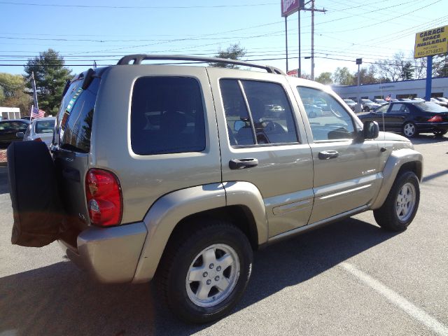 Jeep Liberty 2004 photo 1
