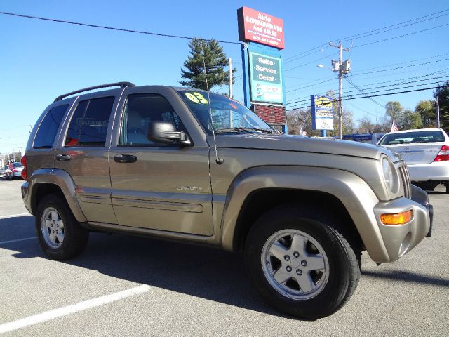 Jeep Liberty 2004 photo 4