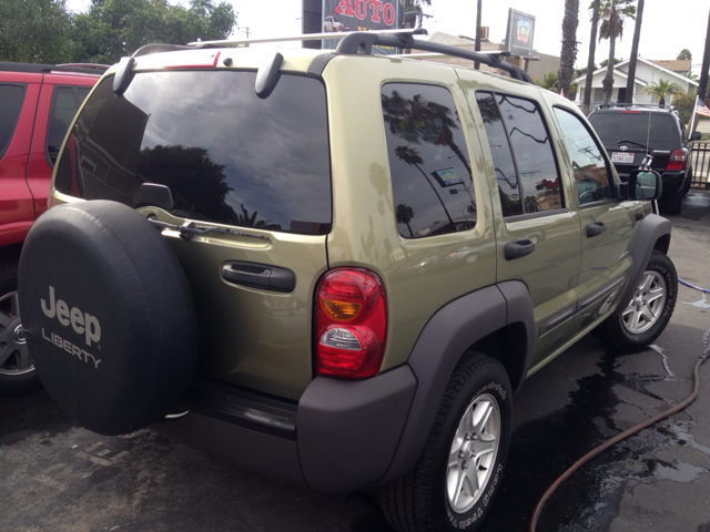 Jeep Liberty 2004 photo 1