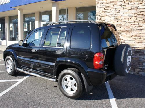 Jeep Liberty 2004 photo 1
