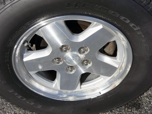 Jeep Liberty 2004 photo 2