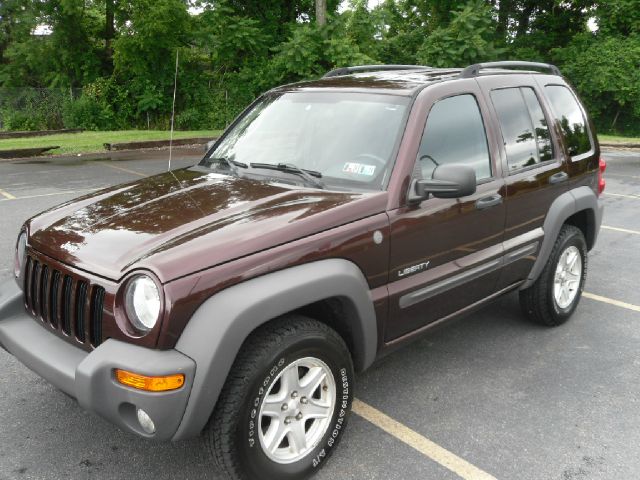 Jeep Liberty 2004 photo 1