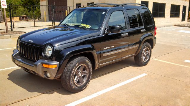 Jeep Liberty 2004 photo 1