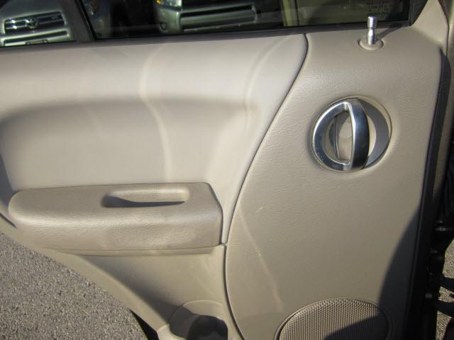 Jeep Liberty 2004 photo 4