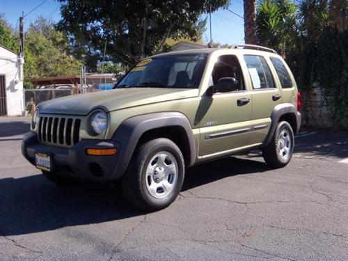 Jeep Liberty 2004 photo 2