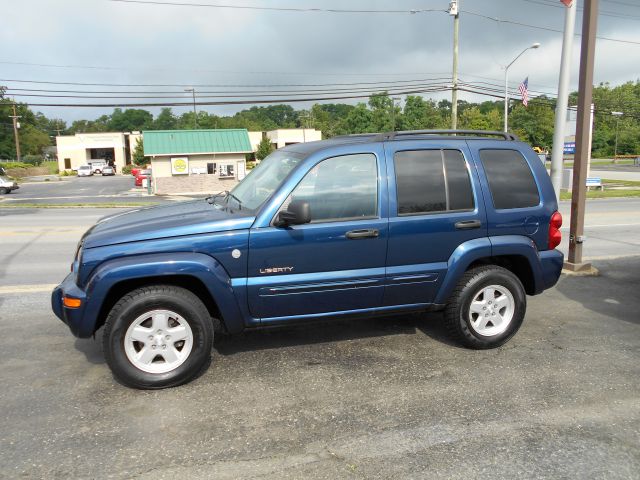 Jeep Liberty 2004 photo 2