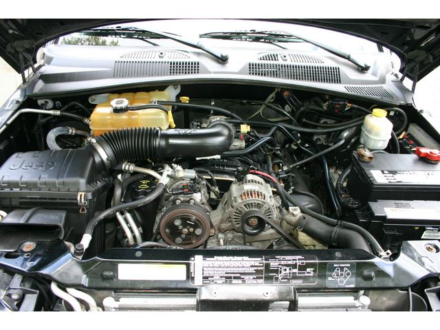 Jeep Liberty 2004 photo 7