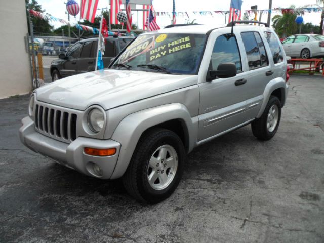 Jeep Liberty 2004 photo 1