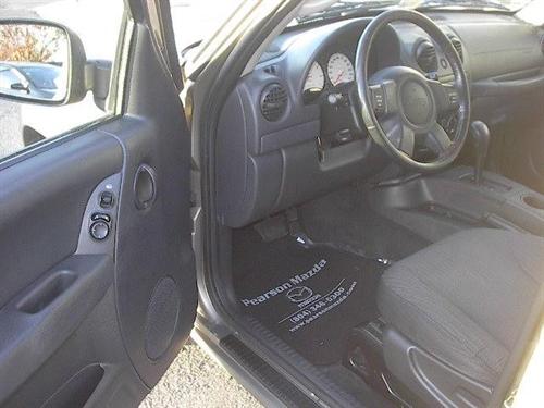 Jeep Liberty 2004 photo 3