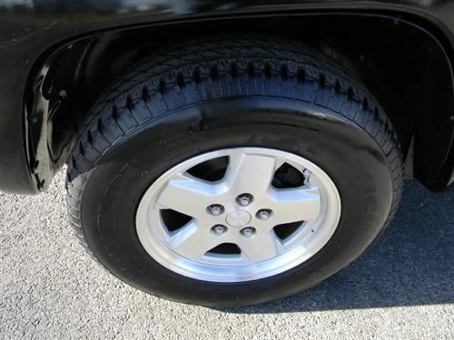 Jeep Liberty 2004 photo 3