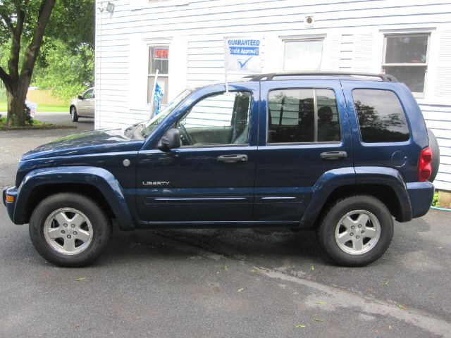 Jeep Liberty FWDL SUV