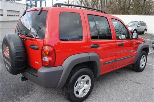 Jeep Liberty 2004 photo 3