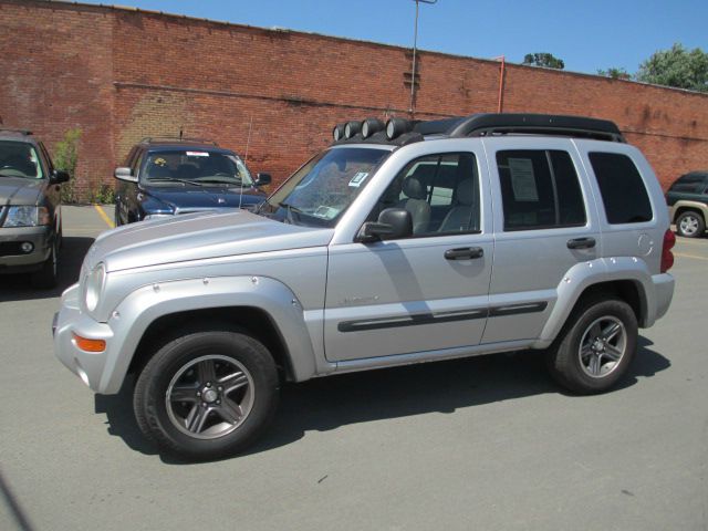 Jeep Liberty 2004 photo 1