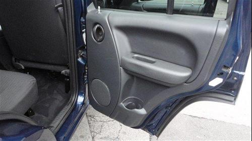 Jeep Liberty 2004 photo 1