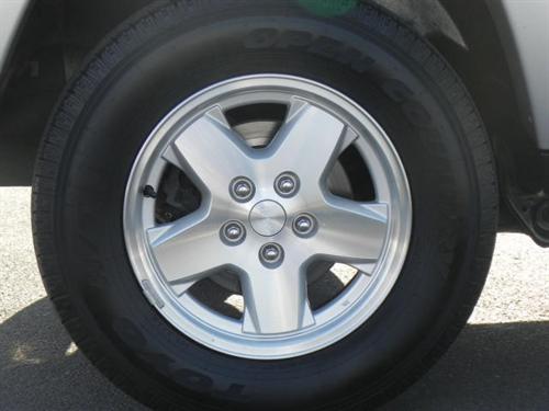 Jeep Liberty 2004 photo 2