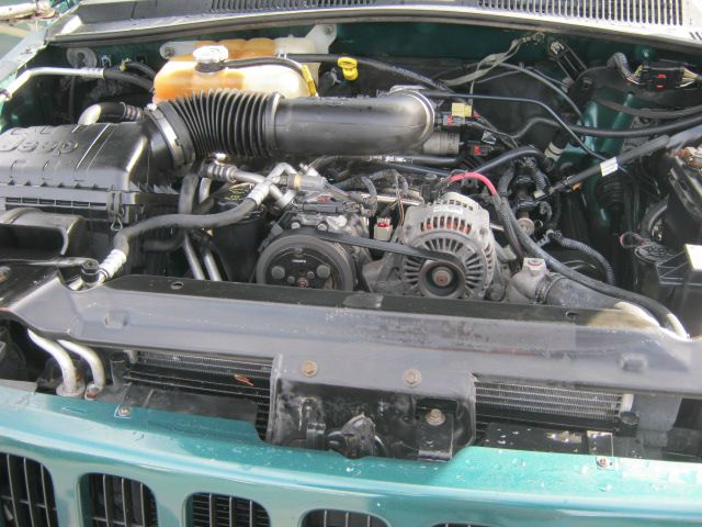 Jeep Liberty 2004 photo 4