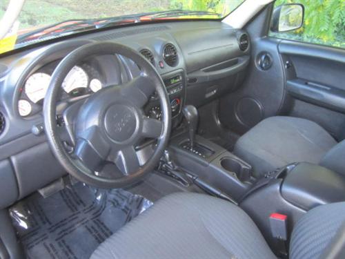 Jeep Liberty 2004 photo 3