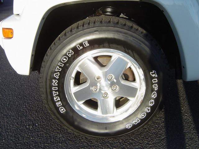 Jeep Liberty 2004 photo 3